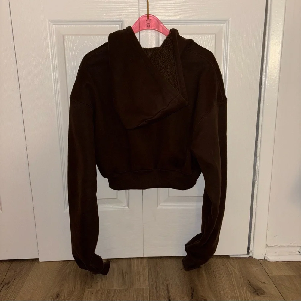 GUIZIO Cropped Hoodie - Picture 5 of 5